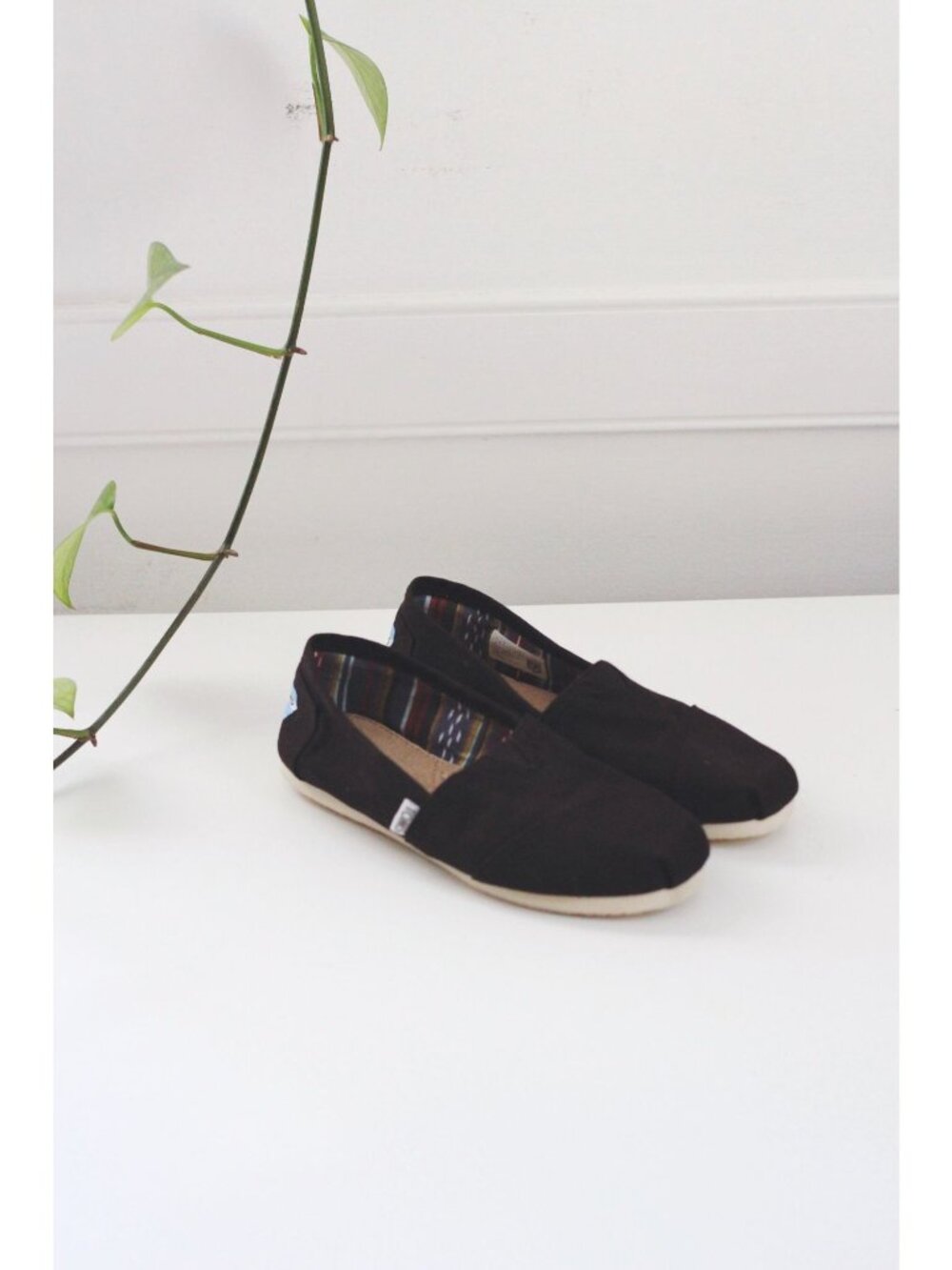 Toms Black Canvas Slip-On Shoes With Striped Inner Lining Casual Flats For Every - Picture 2 of 7